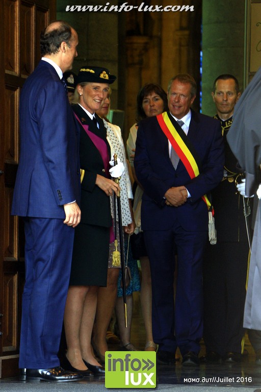 Te Deum à Arlon en présence de la Princesse Astrid de Belgique et du Prince Lorenz .